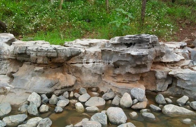 新疆璧山秀湖公园驳岸塑石