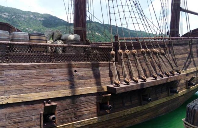 珠海-长隆海盗船仿木制作